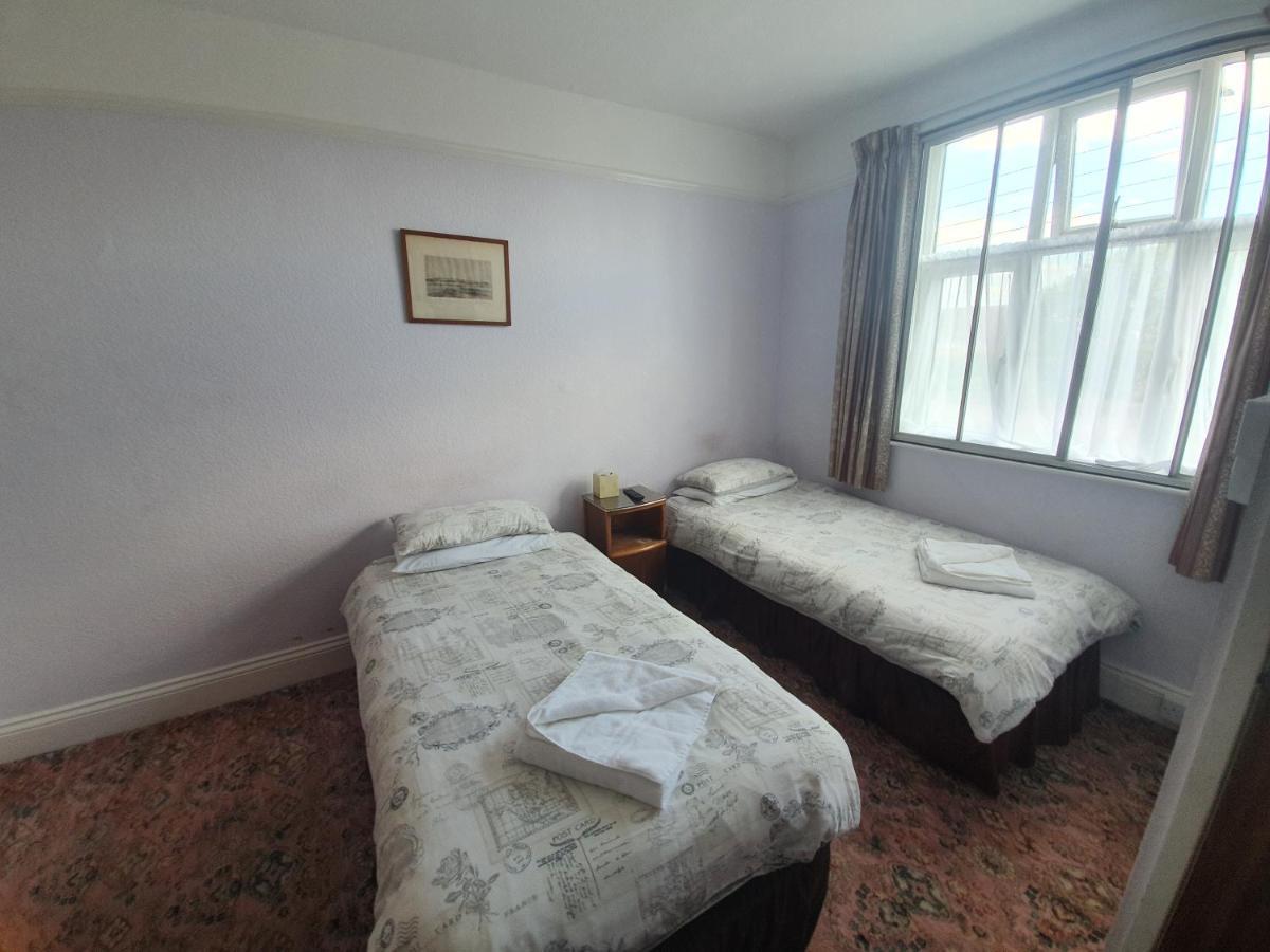 Dove Court Mini Lodge Almondsbury Extérieur photo